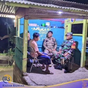 Melalui Patroli Malam, Babinsa Himbau Siskamling Kepada Masyarakat