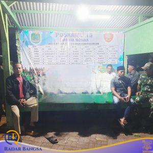 Dingin Malam Tak Halangi Langkah Babinsa Patroli Amankan Desa